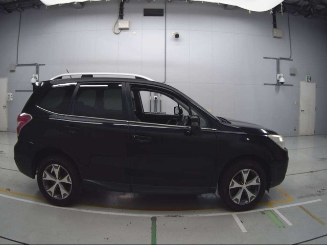 SUBARU FORESTER 2014