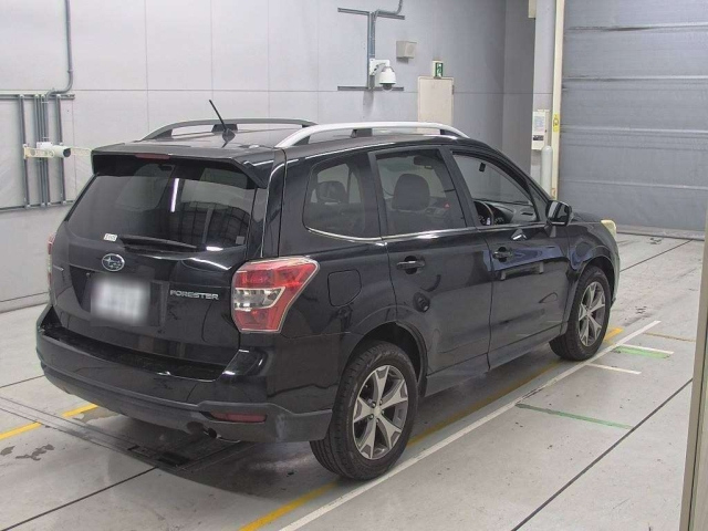 SUBARU FORESTER 2014