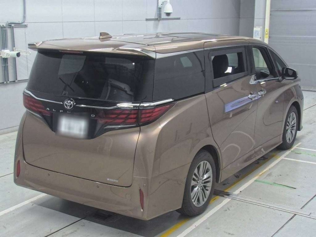 TOYOTA ALPHARD 2024