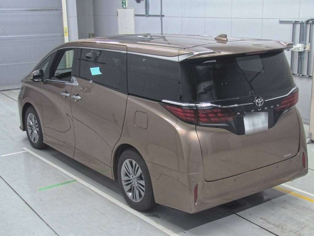 TOYOTA ALPHARD 2024