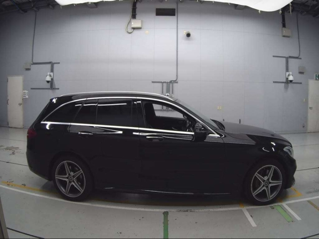 MERCEDES BENZ C CLASS WAGON 2017