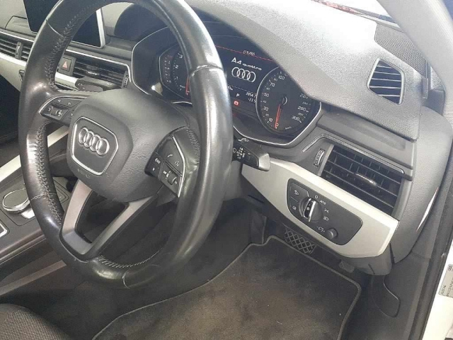 AUDI A4 2016
