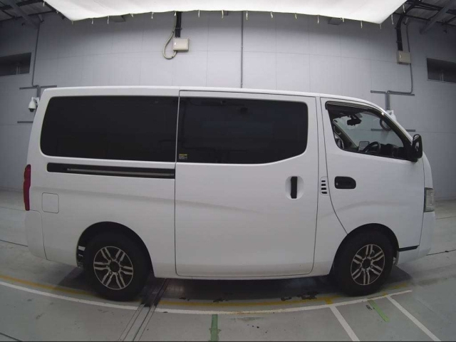 NISSAN CARAVAN VAN 2017