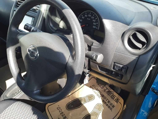 NISSAN MARCH 2019