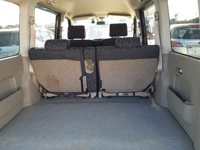 DAIHATSU ATRAI WAGON 2010