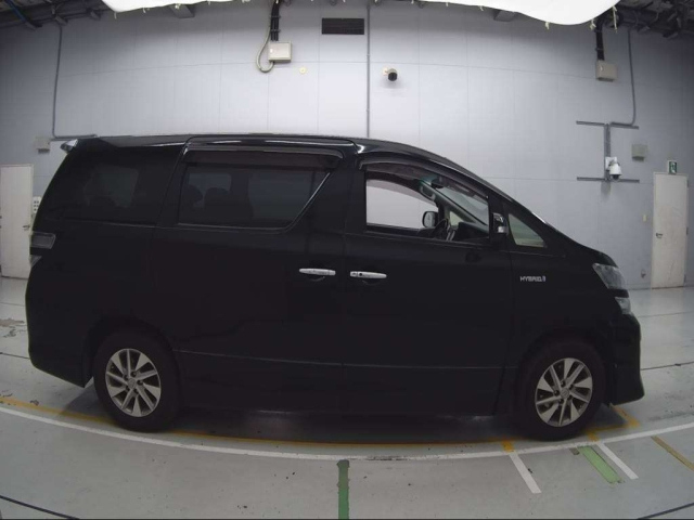 TOYOTA VELLFIRE 2012