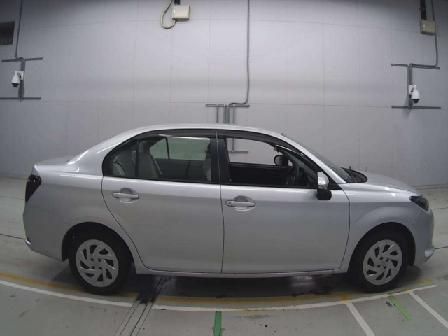 TOYOTA COROLLA AXIO 2023