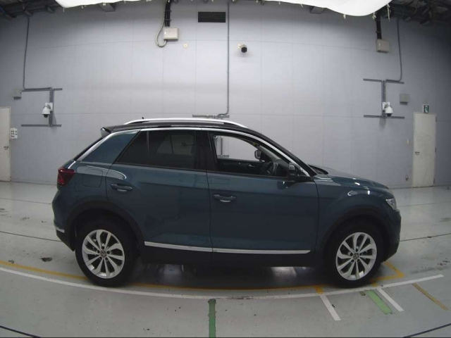 VOLKSWAGEN T-ROC 2022