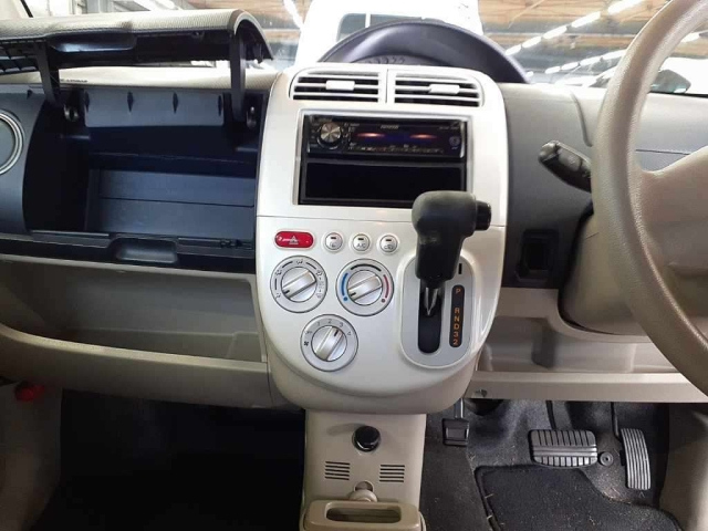 MITSUBISHI EK WAGON 2012