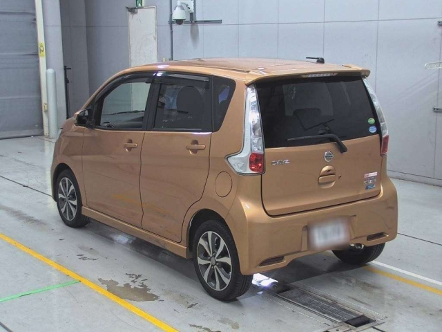 NISSAN DAYZ 2015