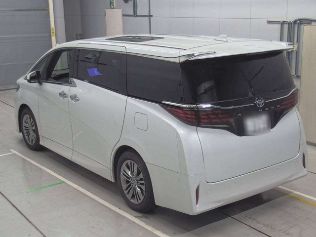 TOYOTA ALPHARD 2023