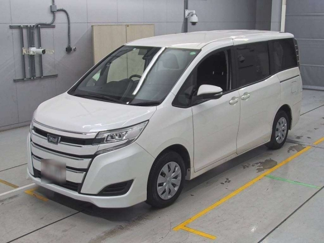 TOYOTA NOAH 2019
