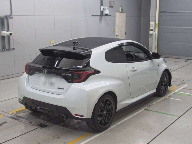 TOYOTA YARIS 2021