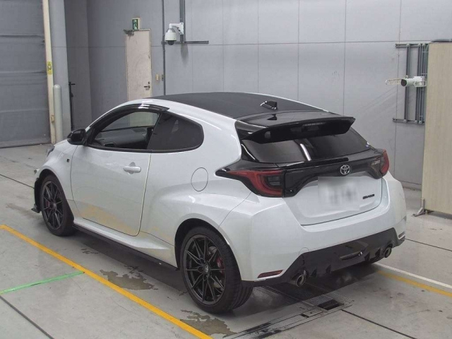 TOYOTA YARIS 2021