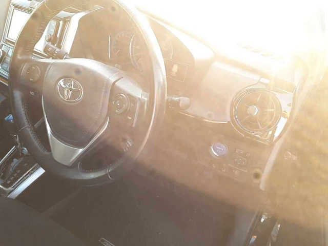 TOYOTA COROLLA FIELDER 2018