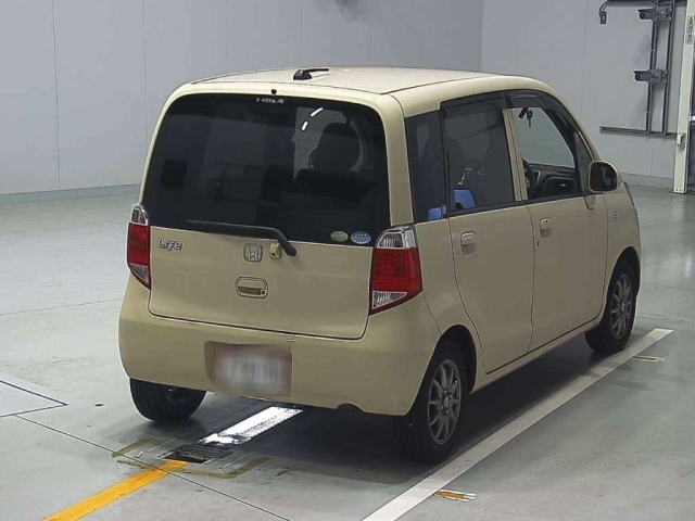 HONDA LIFE 2011
