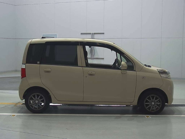 HONDA LIFE 2011
