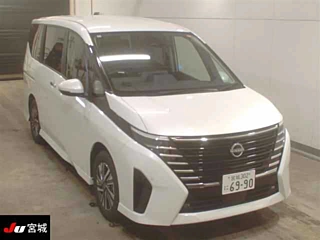 NISSAN SERENA
