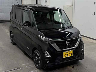 NISSAN ROOX