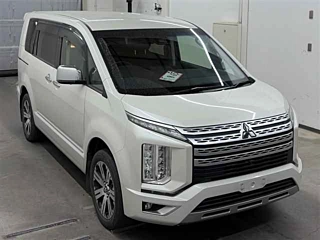 MITSUBISHI DELICA D5