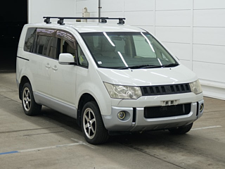 MITSUBISHI DELICA D5