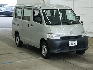 TOYOTA TOWN ACE VAN