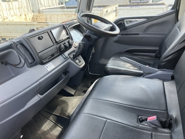 MITSUBISHI CANTER 2015