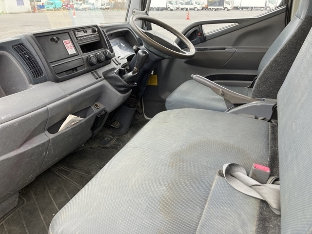 MITSUBISHI CANTER 2012