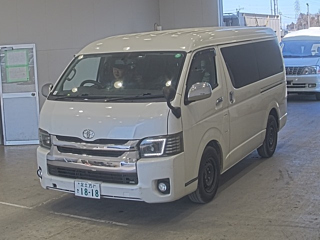 TOYOTA HIACE