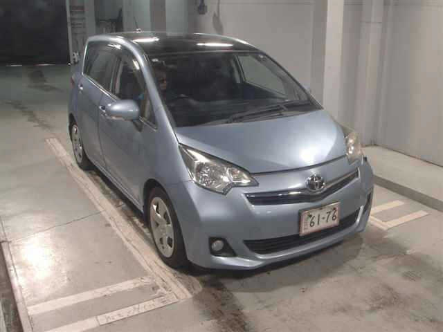 TOYOTA RACTIS 2011