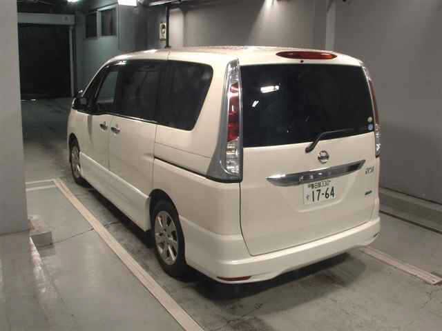 NISSAN SERENA 2011