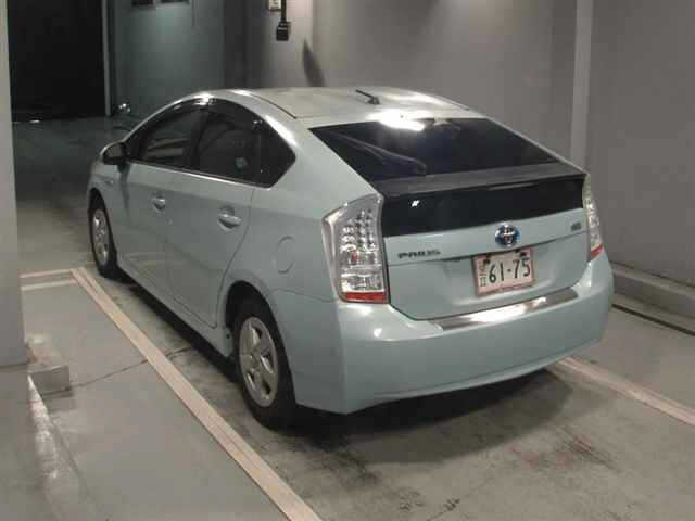 TOYOTA PRIUS 2010