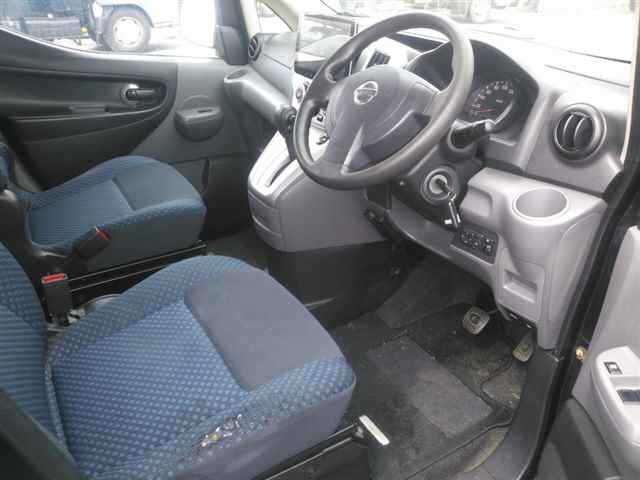 NISSAN NV200 2013