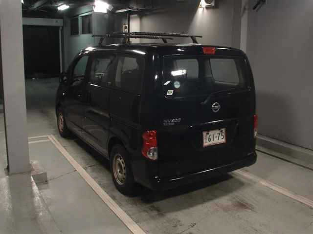 NISSAN NV200 2013