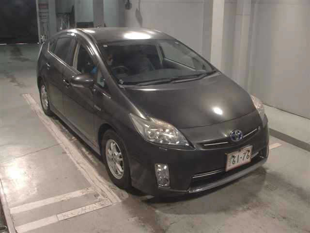 TOYOTA PRIUS 2011