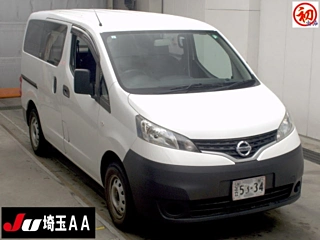 NISSAN NV200