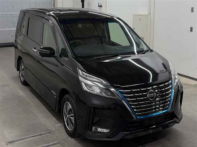 Nissan Serena 2022