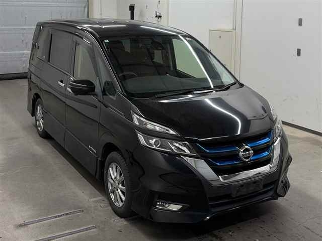 Nissan Serena 2018