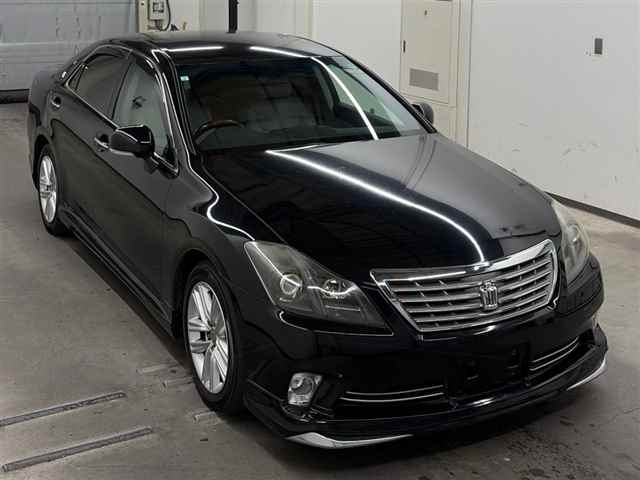 Toyota Crown 2010