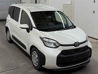 Toyota Sienta 2023