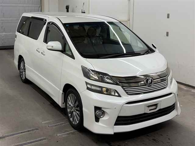 Toyota Vellfire 2014