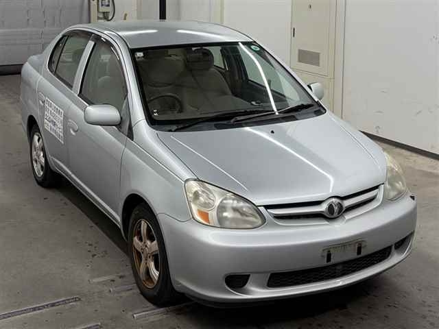 Toyota Platz 2005