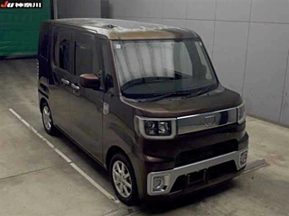 Daihatsu Wake 2015