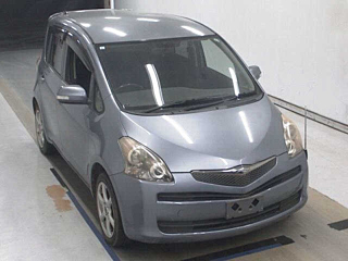 Toyota Ractis 2008