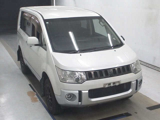 Mitsubishi Delica