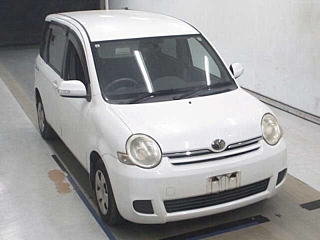 Toyota Sienta 2009
