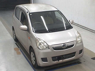 Daihatsu Mira 2011