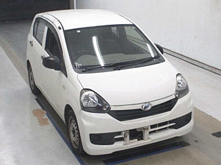 Daihatsu Mira 2015
