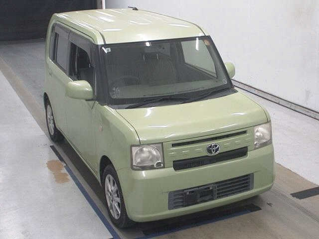 Toyota Pixis