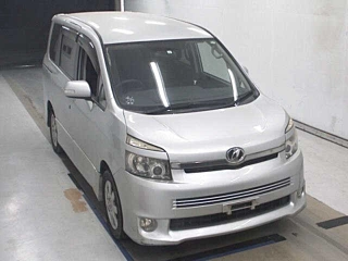 Toyota Voxy 2007